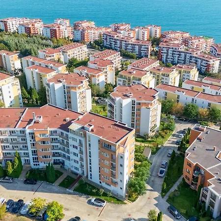 Deluxe In Crown And Imperial Apartament Burgas